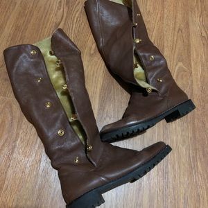 MK snap up boots