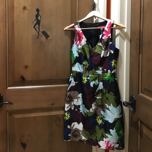 Trina Turk floral dress (ifgdci) - Picture 2 of 5