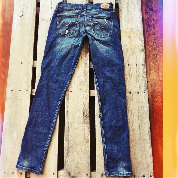 💋Sexy-Distressed-Stretchy-Skinny-Levi’s 💋 - Picture 2 of 2