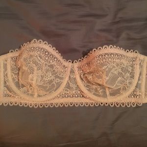 Victoria's Secret UNLINED lace bra (convertible)