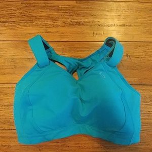 Juno by Moving Comfort