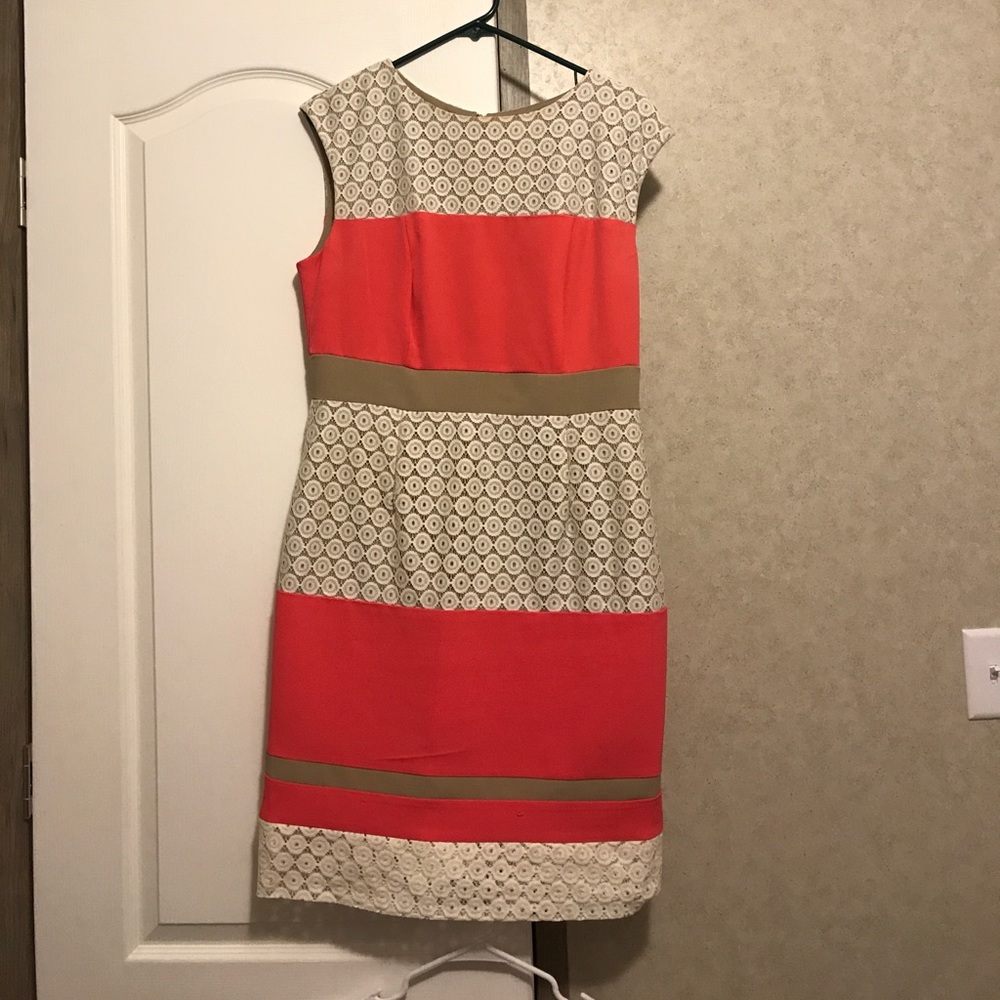 Women’s Dress.