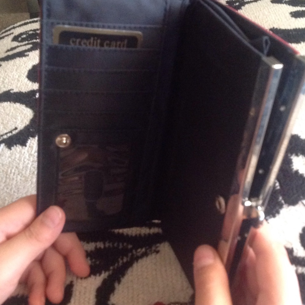 Wristlet - Picture 4 of 5
