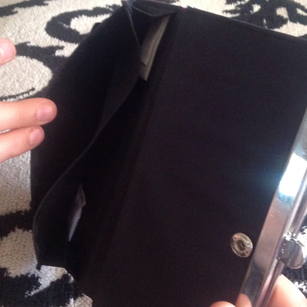 Wristlet - Picture 5 of 5
