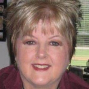 Meet your Posher, Lavona