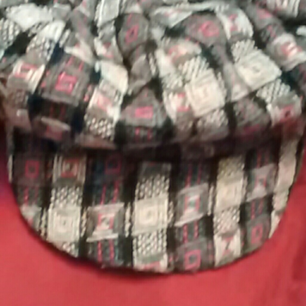 Hat - Picture 3 of 4