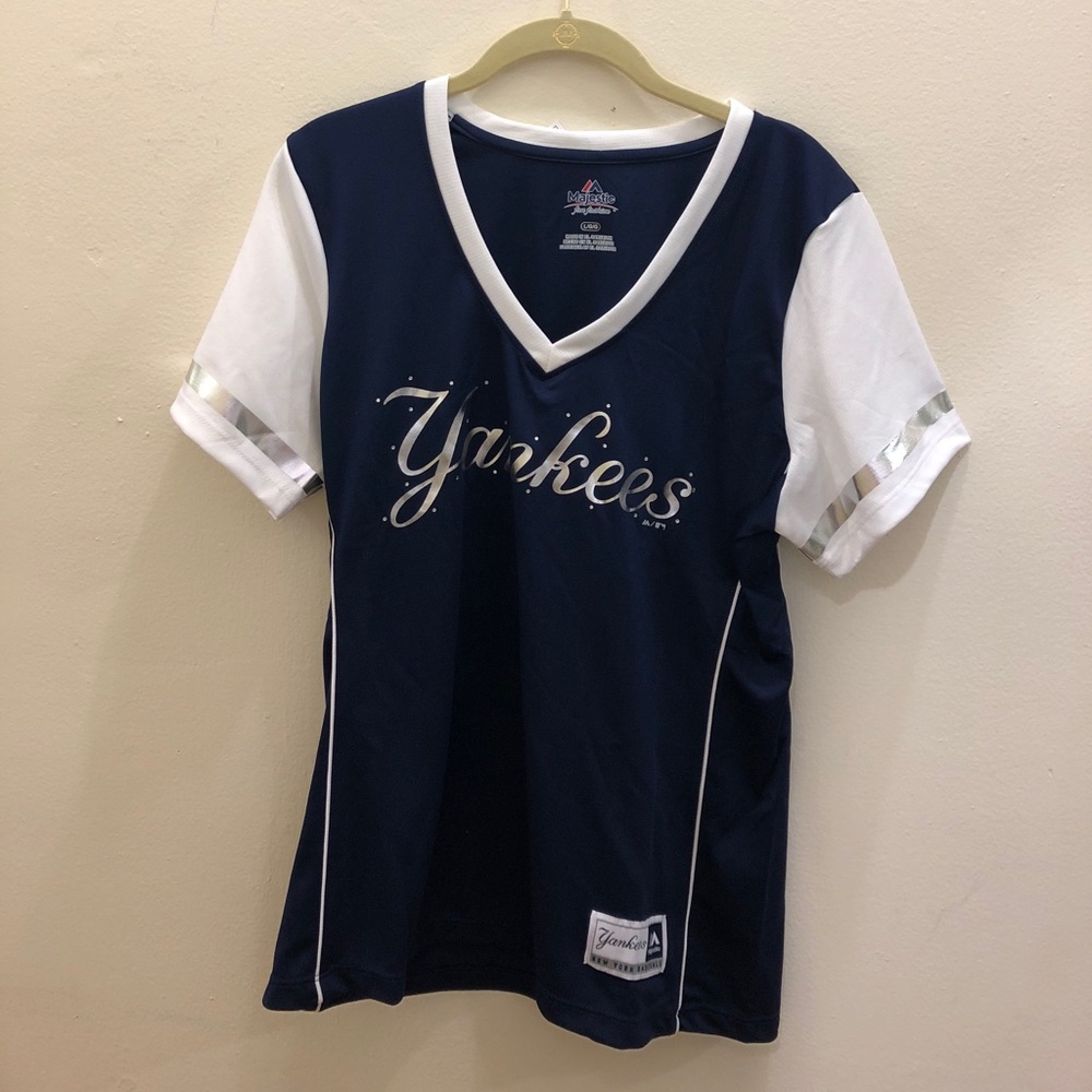 BNWT - WOMENS RHINESTONE YANKEES SHIRT - L