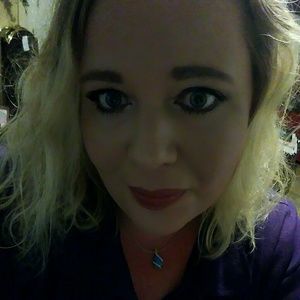 Meet your Posher, Alina