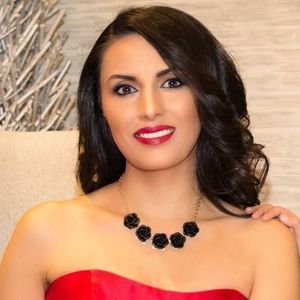 Meet your Posher, Sabina