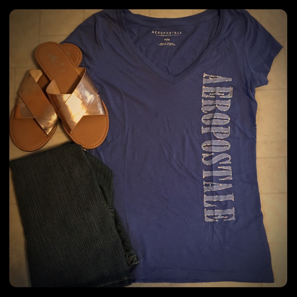•Aeropostale V-Neck Tee•