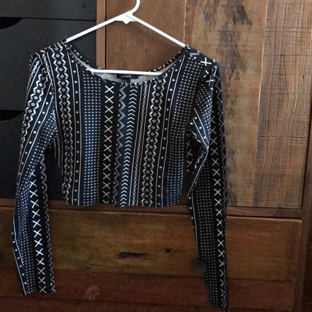 Black and white crop top