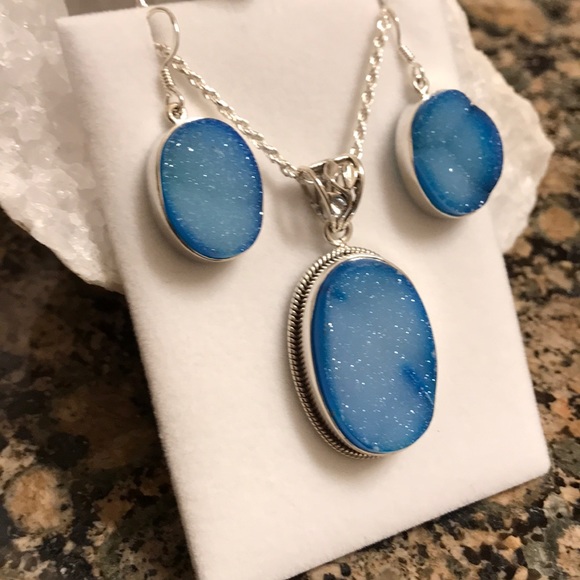 STERLING SILVER BLUE DRUZY AGATE OVAL SET NIB - Picture 2 of 4