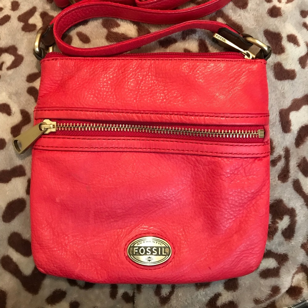 LAST DISCOUNT Fossil Red Leather Crossbody