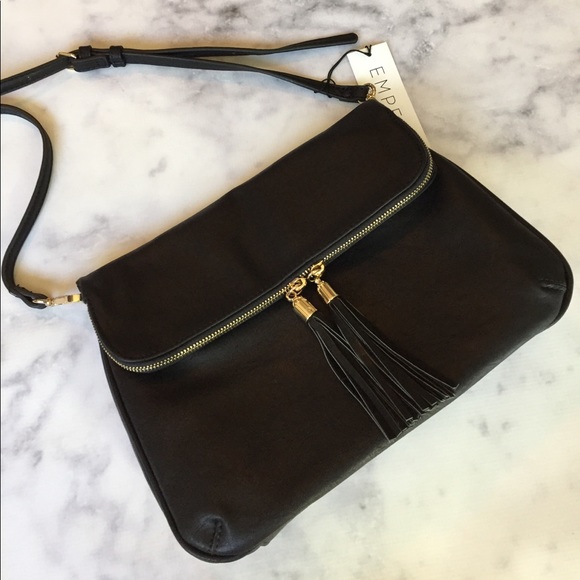 Stitch Fix Handbags - Stitch Fix Kacie Half Flap Vegan Leather Crossbody
