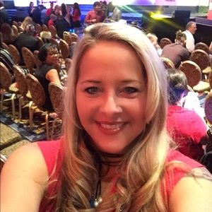 Meet your Posher, Amy