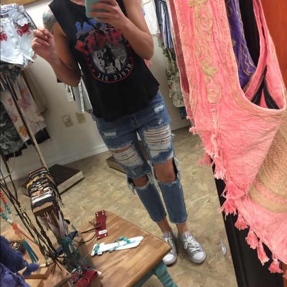 Distressed Denim Jeans - Picture 2 of 2