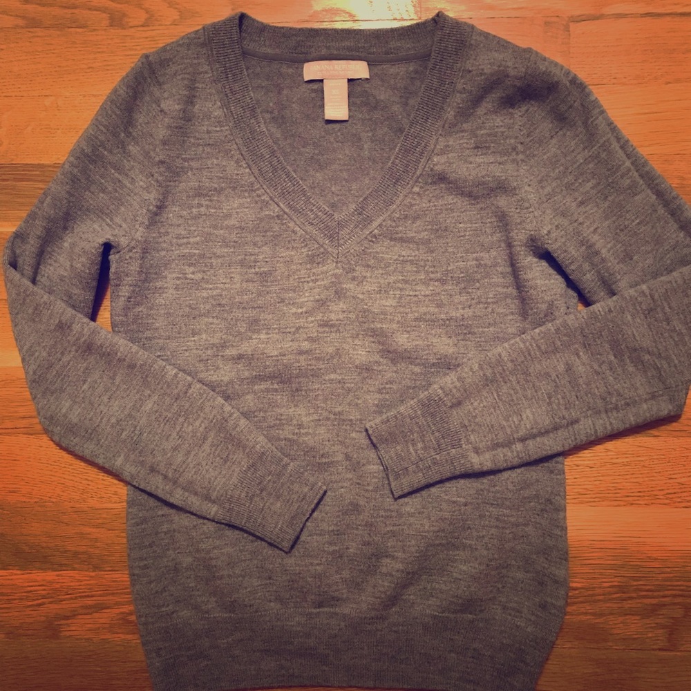 Banana Republic 100% Merino wool