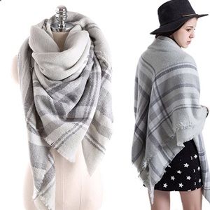 ❄️Beautiful Large Blanket Scarf❄️