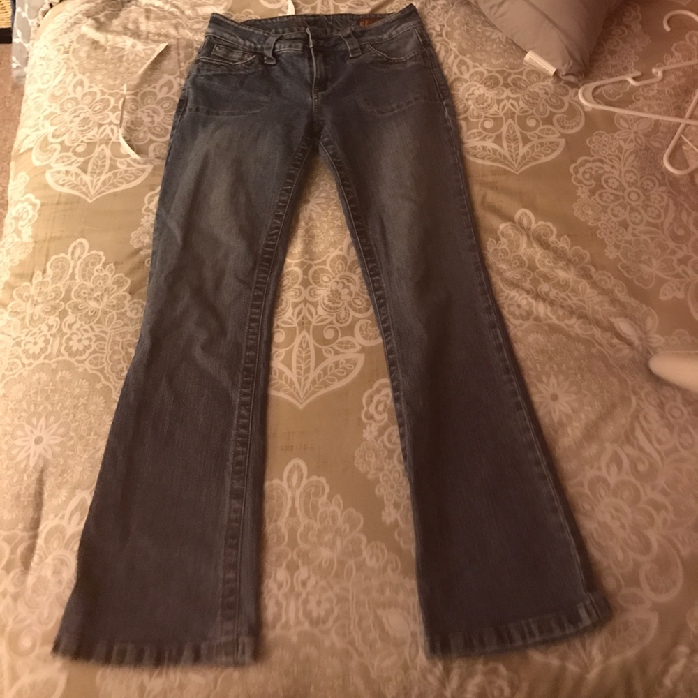 Delia deep front pocket stretch jean 💕