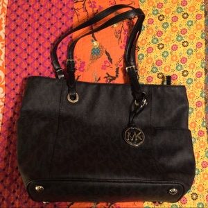 Michael Kors - MK - Jet Set Signature Tote - EUC