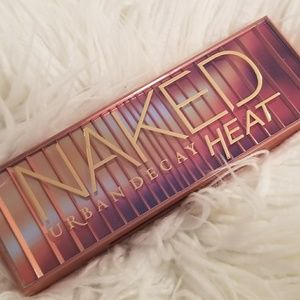 Naked HEATED eyeshadow palette