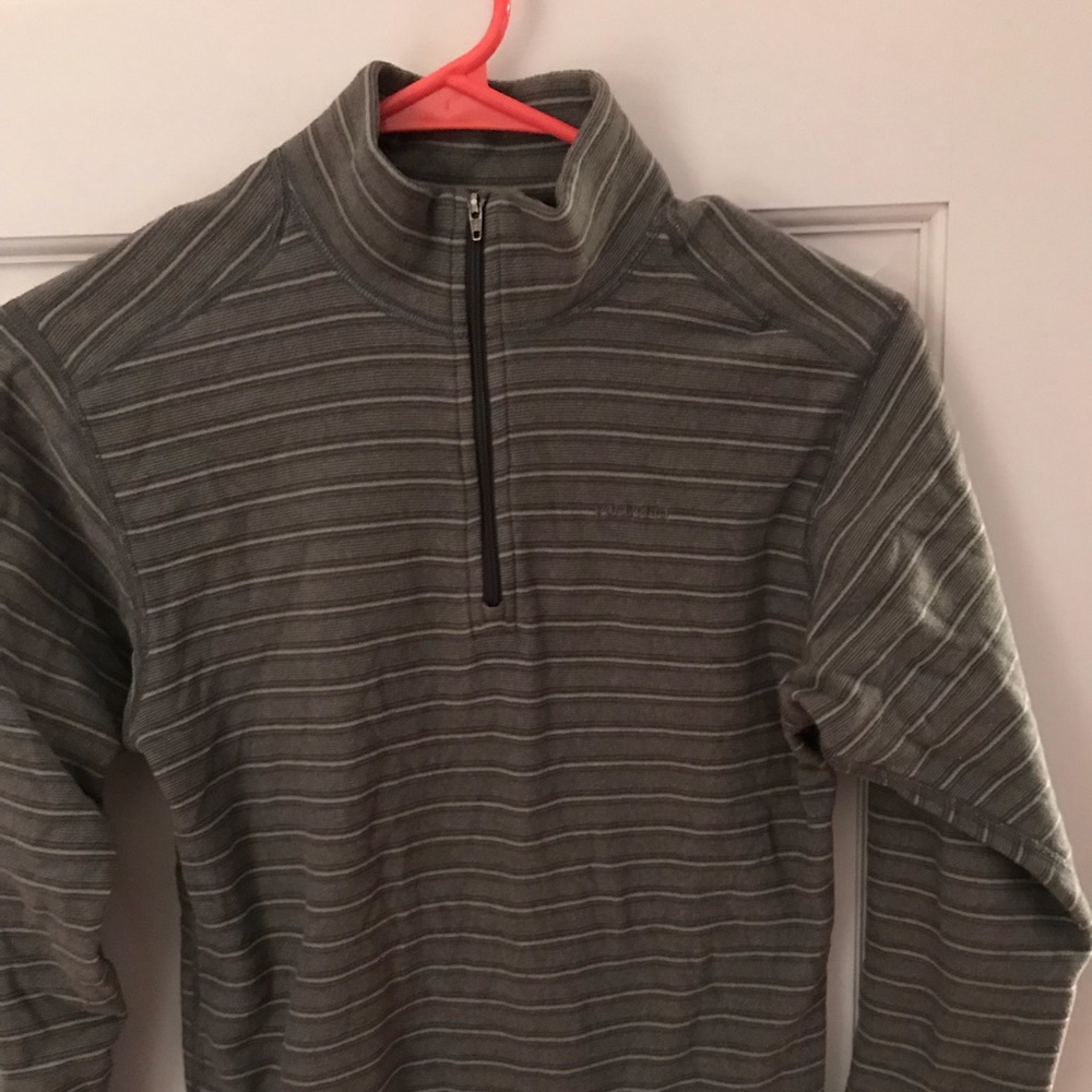 Patagonia 1/2 zip light fleece sweatshirt