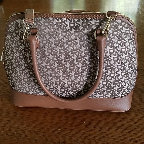 Donna  Karan - Picture 4 of 5