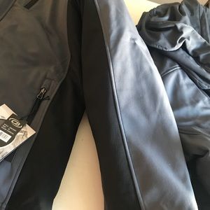 BRAND NEW WINTER COAT! MAKE OFFER!