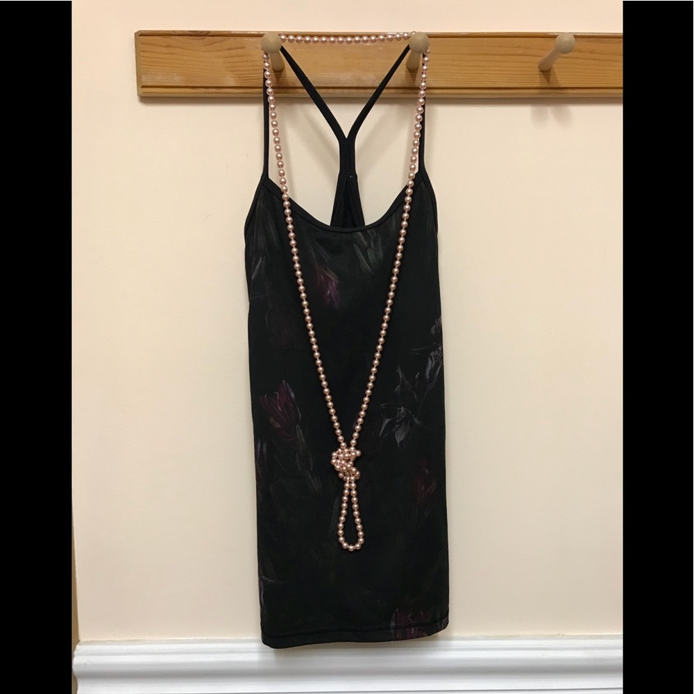 Lululemon🌺Power Y Tank in Black Iris Size 6 EUC