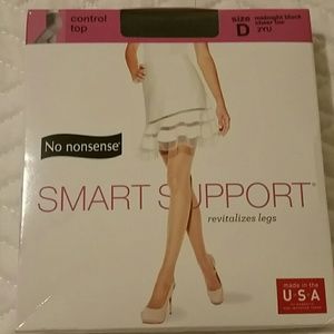 No Nonsense Smart Support Pantyhose. In box