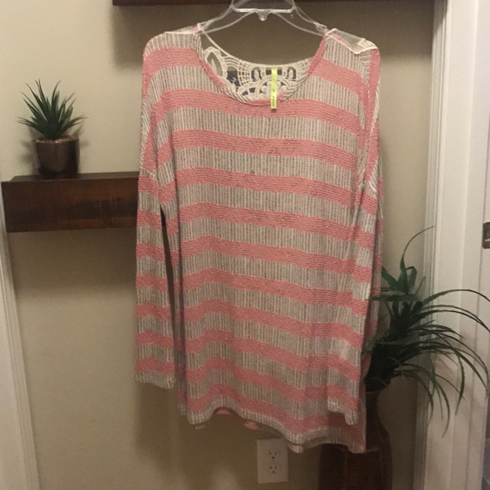 Beautiful pink and gray sweater with lace