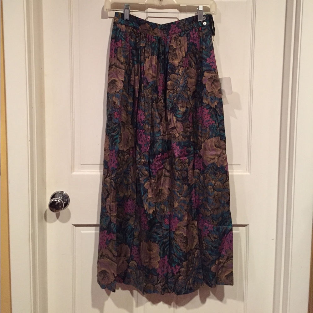 Long skirt