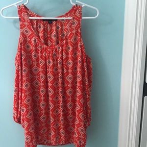 patterned shirt (open shouldered)