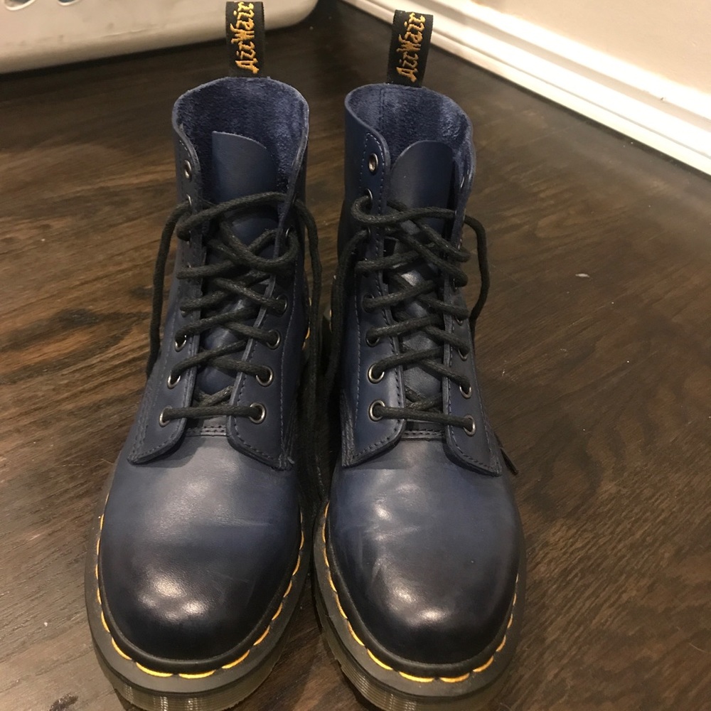 Dr. Martens cobalt blue rare boots!