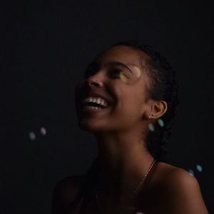 Meet your Posher, Miela