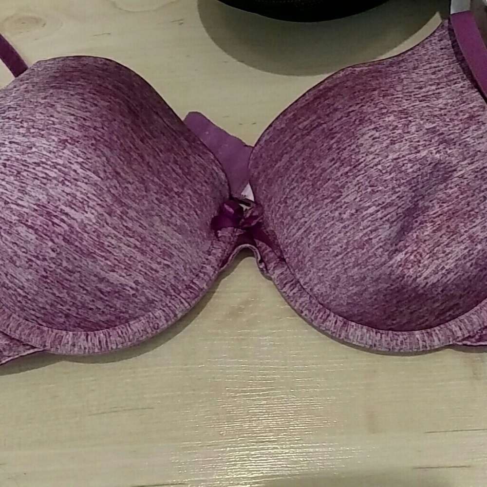 Bras - Picture 3 of 3
