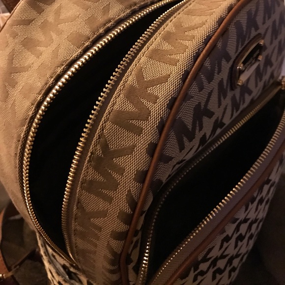 ABBEY LG MICHEAL KORS BACKPACK main image 6