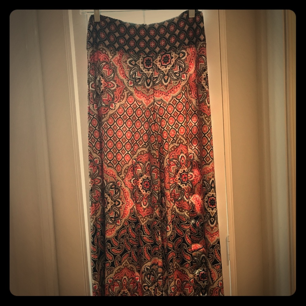 Silky feel  pants / spandex and polyester
