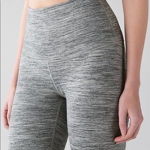 Lululemon high rise wunder under cropped