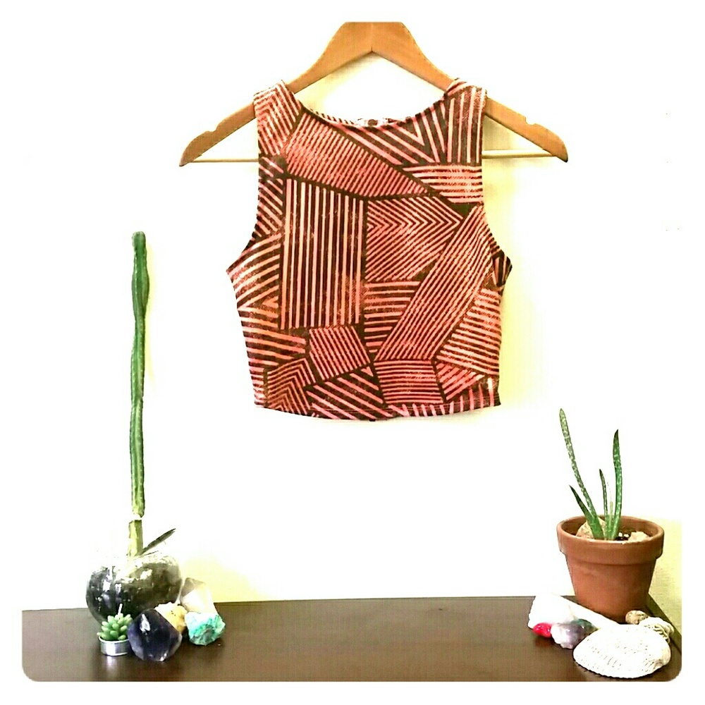 Silent Noise Cut Out Crop Top UO