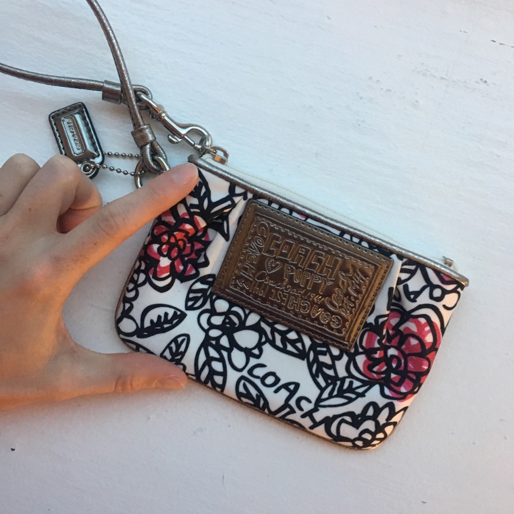 Coach Small POPPY Wristlet