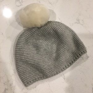 Baby Gap  Pom Pom winter beanie