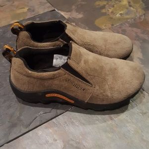 Boys Merrell slip on GUC