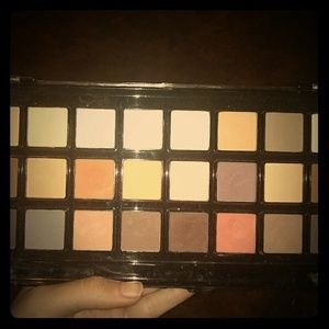 Makeup pallet