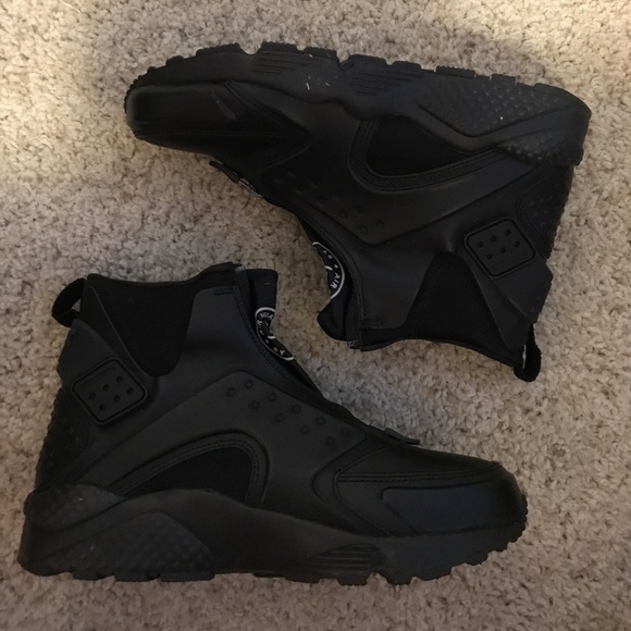 Rare Nike huarache boots