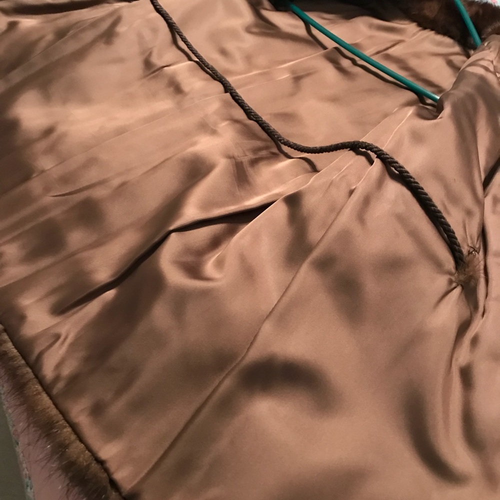Mink Jacket - Picture 6 of 8