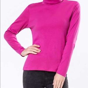 MOTIV ITALIAN DESIGNER turtleneck sweater
