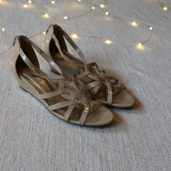 Dexflex Comfort Shoes - NUDE WEDGE STYLE SANDALS