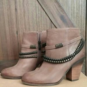 Vince Camuto Distress Leather Bootie (VO-HALLA)