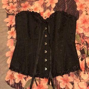 SUPER SEXY BLACK CORSET